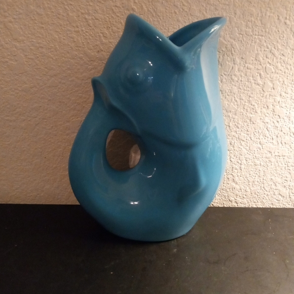 EXQUISITE Original Gurglepot 7"x9" Aqua Fish Pitcher. - Picture 6 of 6